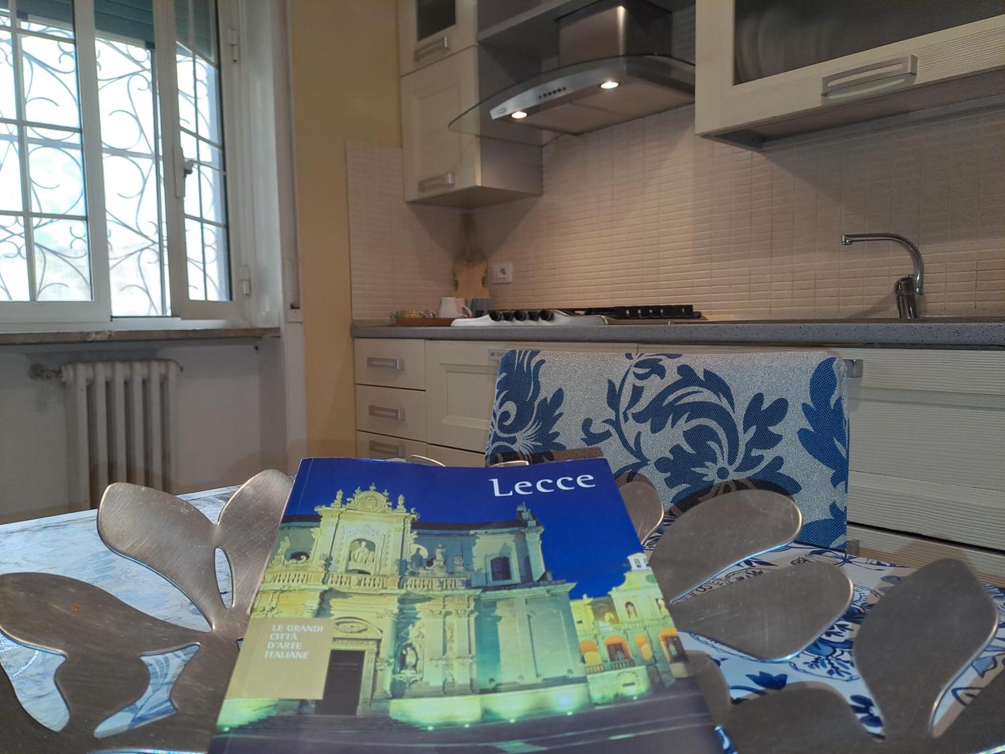 Casa Momy Lägenhet Lecce Exteriör bild